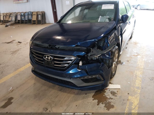2017 Hyundai Sonata Limited მანქანა იყიდება აუქციონზე, vin: 5NPE34AF0HH486492, აუქციონის ნომერი: 44963597