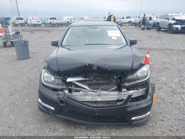 44963603 :رقم المزاد ، WDDGF4HB7CA632721 vin ، 2012 Mercedes-benz C 250 Sport مزاد بيع
