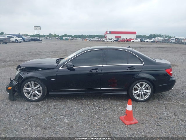 44963603 :رقم المزاد ، WDDGF4HB7CA632721 vin ، 2012 Mercedes-benz C 250 Sport مزاد بيع