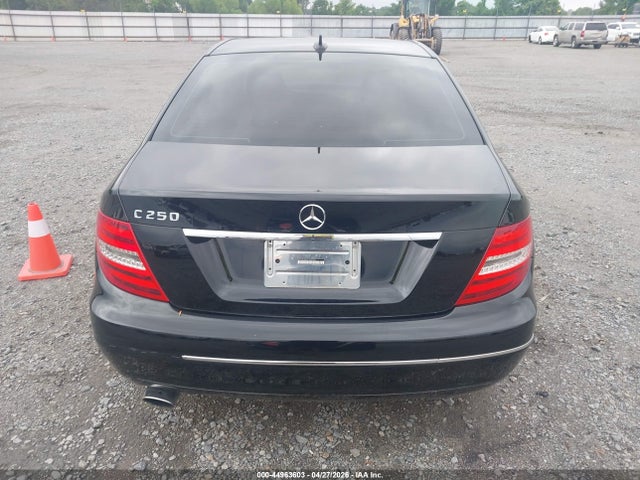 44963603 :رقم المزاد ، WDDGF4HB7CA632721 vin ، 2012 Mercedes-benz C 250 Sport مزاد بيع