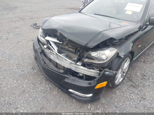 44963603 :رقم المزاد ، WDDGF4HB7CA632721 vin ، 2012 Mercedes-benz C 250 Sport مزاد بيع