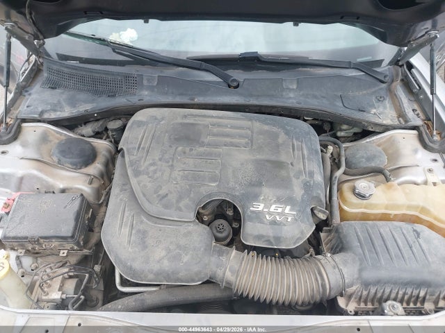 2015 Dodge Charger Sxt მანქანა იყიდება აუქციონზე, vin: 2C3CDXHG3FH870247, აუქციონის ნომერი: 44963643