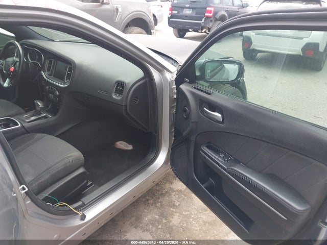 2015 Dodge Charger Sxt მანქანა იყიდება აუქციონზე, vin: 2C3CDXHG3FH870247, აუქციონის ნომერი: 44963643