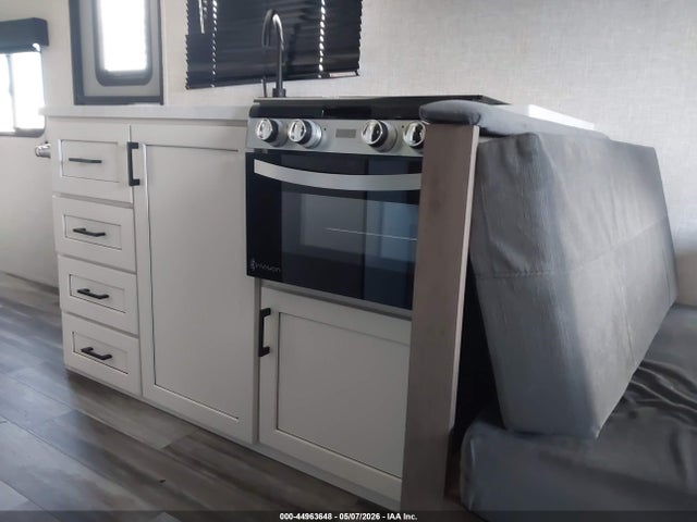 Jayco Jay Flight 2025 1UJBC0BL2S1YZ0120 Image 13