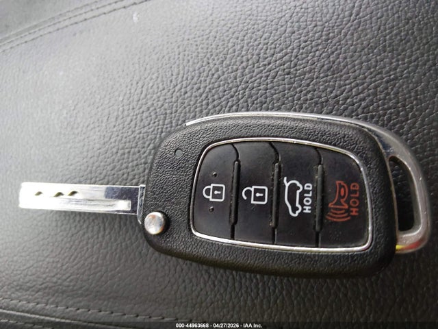 Продаж на аукціоні авто 2018 Hyundai Santa Fe Sport 2.4l, vin: 5XYZT3LB3JG511887, номер лоту: 44963668
