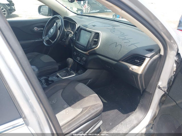 44963680 :رقم المزاد ، 1C4PJLCSXEW105661 vin ، 2014 Jeep Cherokee Latitude مزاد بيع