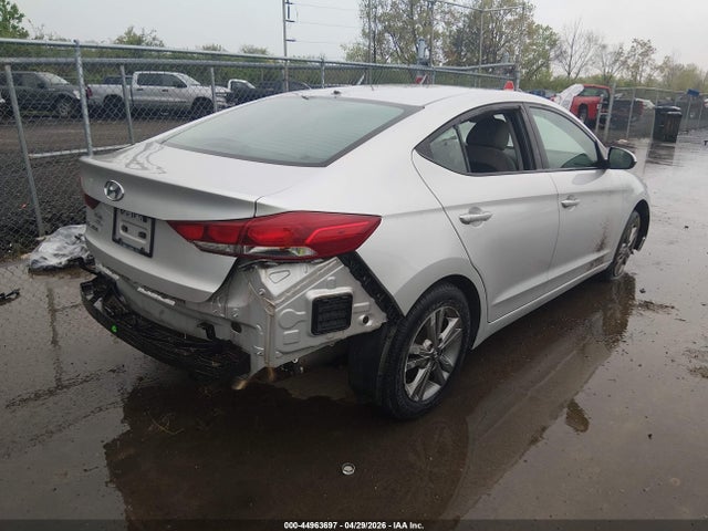 2017 Hyundai Elantra Se მანქანა იყიდება აუქციონზე, vin: 5NPD84LF0HH004923, აუქციონის ნომერი: 44963697