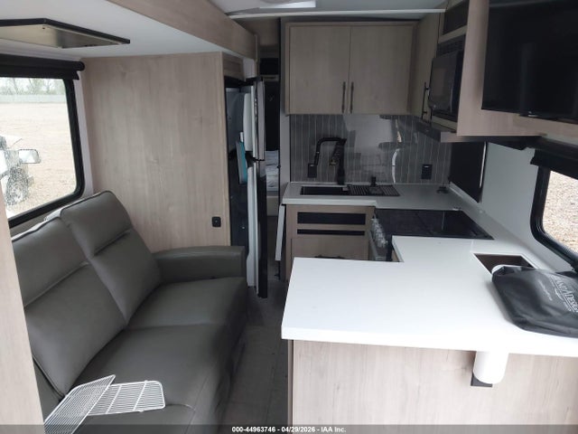 573TE272XS6654739 Grand Design Imagine