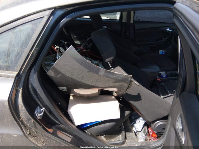 Продажа на аукционе авто 2018 Ford Focus Se, vin: 1FADP3F28JL315352, номер лота: 44963756