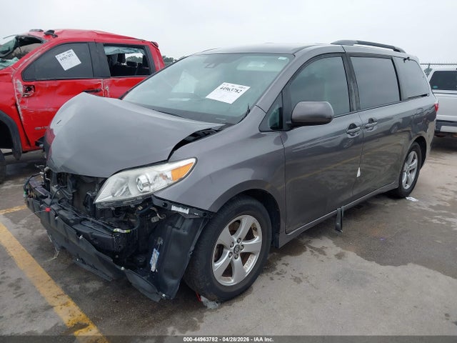 44963782 :رقم المزاد ، 5TDKZ3DC7LS023426 vin ، 2020 Toyota Sienna Le مزاد بيع
