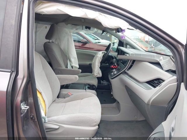 44963782 :رقم المزاد ، 5TDKZ3DC7LS023426 vin ، 2020 Toyota Sienna Le مزاد بيع