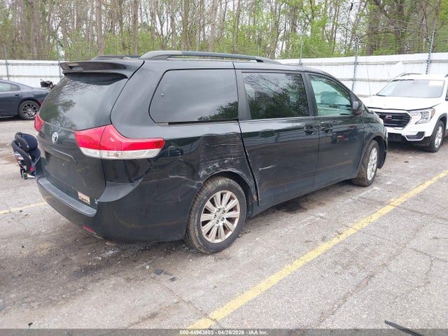2013 Toyota Sienna Le 7 Passenger მანქანა იყიდება აუქციონზე, vin: 5TDJK3DC6DS049095, აუქციონის ნომერი: 44963803