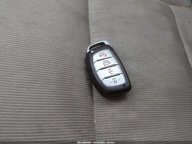 Aukcja sprzedaży 2017 Hyundai Elantra Value Edition, vin: 5NPD84LF4HH195228, numer aukcji: 44963807