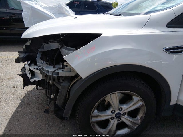 Продаж на аукціоні авто 2016 Ford Escape Se, vin: 1FMCU9GX1GUA96079, номер лоту: 44963808