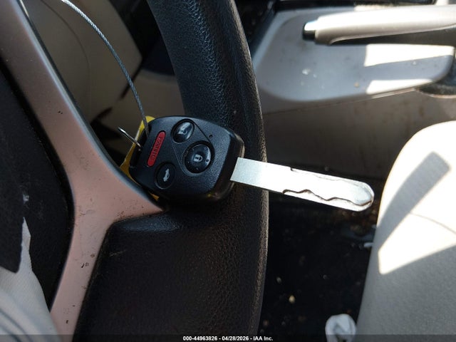 44963826 :رقم المزاد ، 2HGFB2F52DH557756 vin ، 2013 Honda Civic Lx مزاد بيع