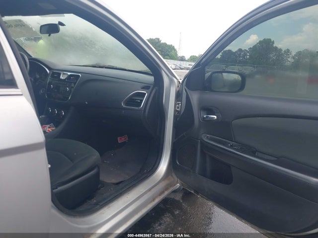 Продажа на аукционе авто 2012 Chrysler 200 Touring, vin: 1C3CCBBB3CN138691, номер лота: 44963867