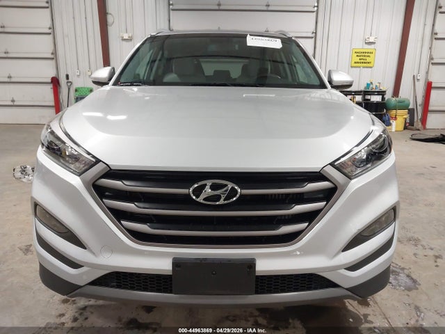 2016 Hyundai Tucson Sport მანქანა იყიდება აუქციონზე, vin: KM8J3CA21GU161114, აუქციონის ნომერი: 44963869