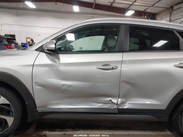 2016 Hyundai Tucson Sport მანქანა იყიდება აუქციონზე, vin: KM8J3CA21GU161114, აუქციონის ნომერი: 44963869