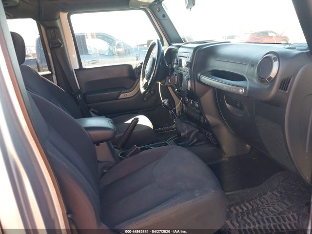 44963881 :رقم المزاد ، 1C4BJWDGXFL576072 vin ، 2015 Jeep Wrangler Unlimited Willys Wheeler مزاد بيع