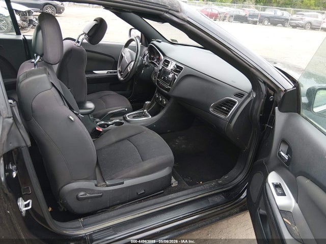 Продажа на аукционе авто 2012 Chrysler 200 Touring, vin: 1C3BCBEB0CN215475, номер лота: 44963889