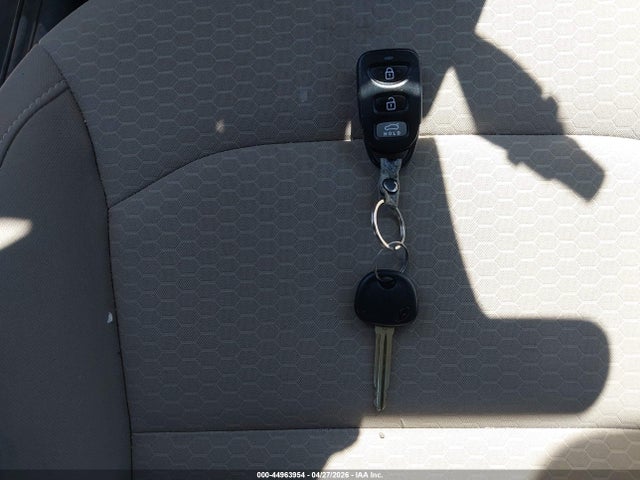 Продаж на аукціоні авто 2019 Hyundai Elantra Se, vin: 5NPD74LF7KH424737, номер лоту: 44963954