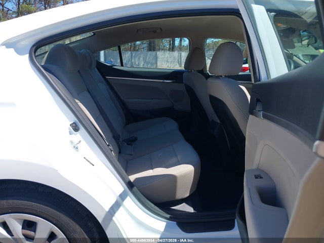 Продаж на аукціоні авто 2019 Hyundai Elantra Se, vin: 5NPD74LF7KH424737, номер лоту: 44963954