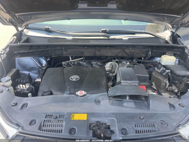 2018 Toyota Highlander Xle მანქანა იყიდება აუქციონზე, vin: 5TDJZRFH5JS862429, აუქციონის ნომერი: 44963957