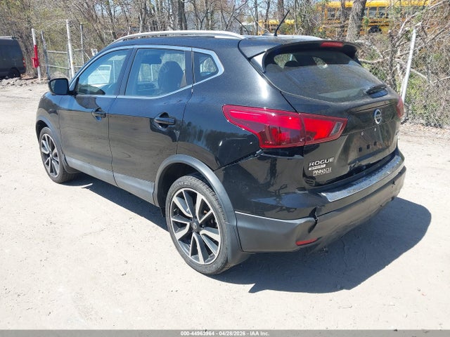 44963964 :رقم المزاد ، JN1BJ1CR2JW202409 vin ، 2018 Nissan Rogue Sport Sl مزاد بيع