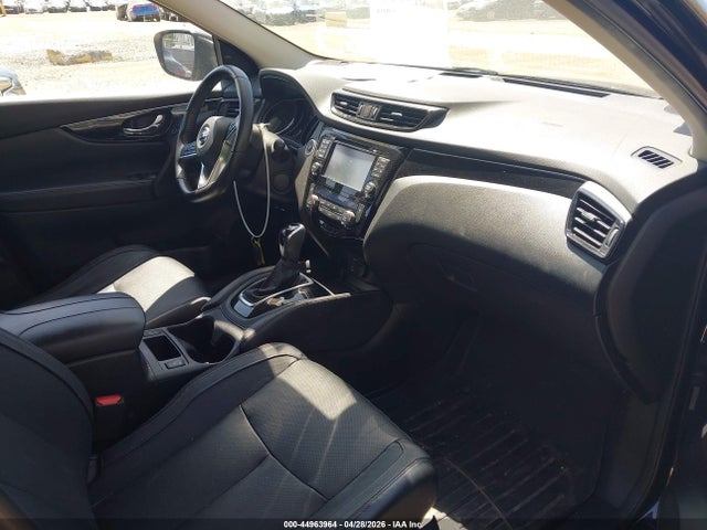44963964 :رقم المزاد ، JN1BJ1CR2JW202409 vin ، 2018 Nissan Rogue Sport Sl مزاد بيع