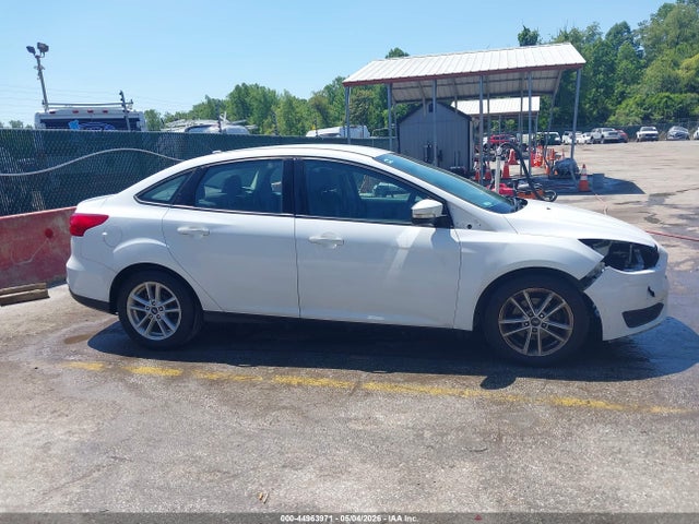 44963971 :رقم المزاد ، 1FADP3F24HL337892 vin ، 2017 Ford Focus Se مزاد بيع