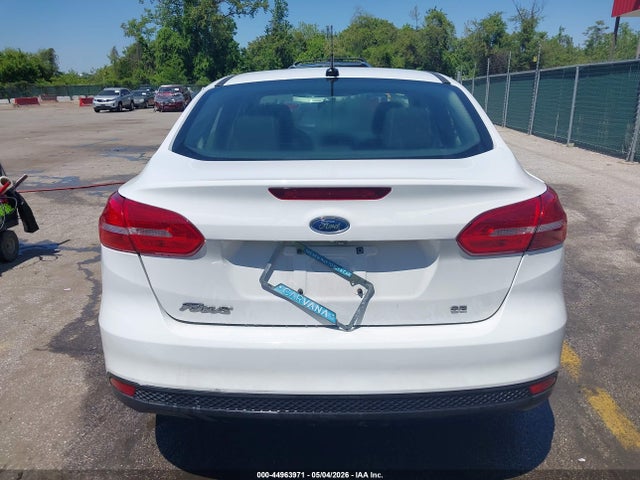 44963971 :رقم المزاد ، 1FADP3F24HL337892 vin ، 2017 Ford Focus Se مزاد بيع