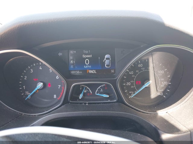 44963971 :رقم المزاد ، 1FADP3F24HL337892 vin ، 2017 Ford Focus Se مزاد بيع