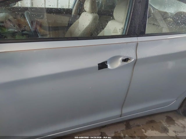 2013 Hyundai Elantra Gls/limited მანქანა იყიდება აუქციონზე, vin: KMHDH4AE4DU499424, აუქციონის ნომერი: 44963990