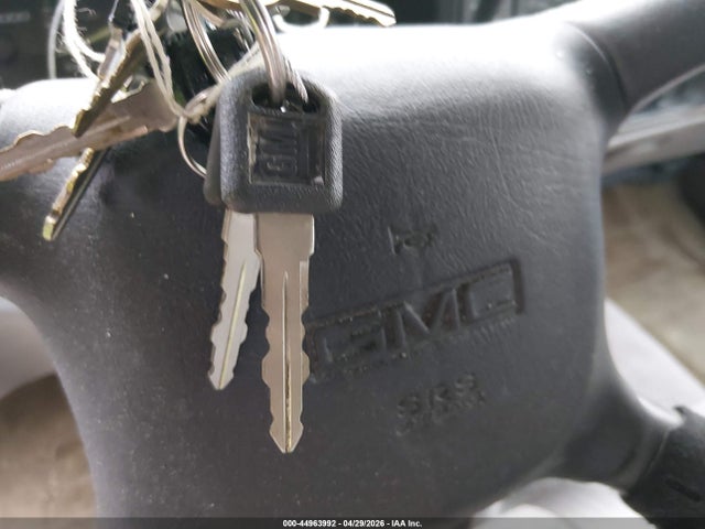 1998 Gmc Sierra 1500 Sl Wideside მანქანა იყიდება აუქციონზე, vin: 1GTEC14R9WZ529186, აუქციონის ნომერი: 44963992