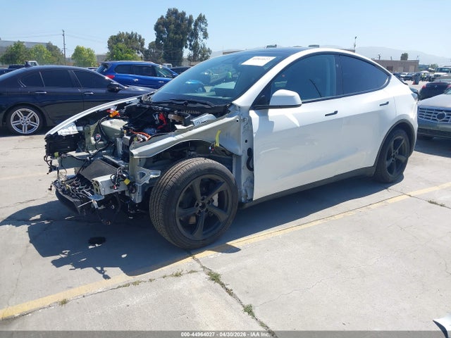 Продаж на аукціоні авто 2026 Tesla Model Y All-wheel Drive/long Range Launch Series/premium All-wheel Drive, vin: 7SAYGDEEXTF453996, номер лоту: 44964027