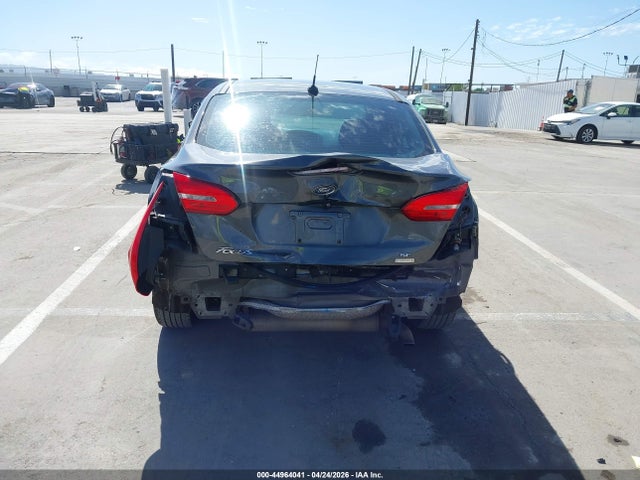 1FADP3FE1HL348407 Ford FOCUS SE