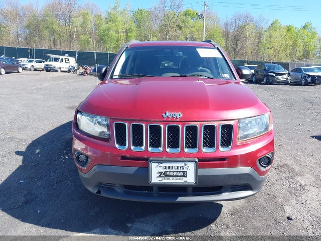 44964082 :رقم المزاد ، 1C4NJDBB5HD105940 vin ، 2017 Jeep Compass Sport 4x4 مزاد بيع