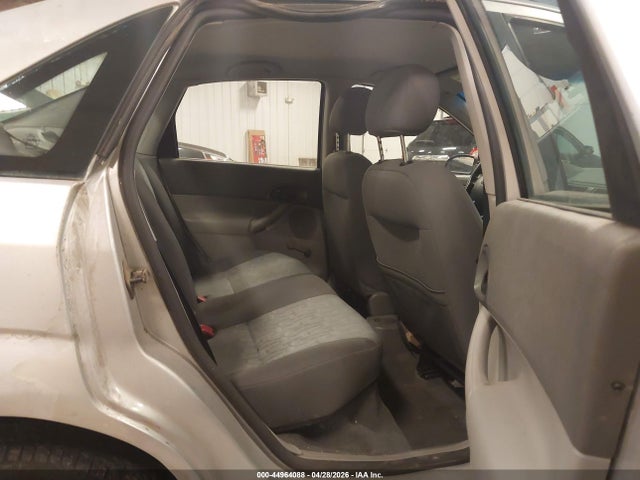 Auction sale of the 2005 Ford Focus Zx4, vin: 1FAFP34N35W140258, lot number: 44964088