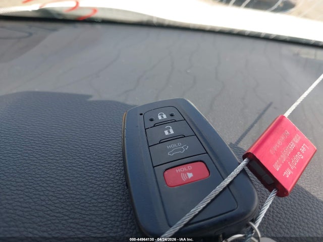 2T3P1RFV3NC264563 Toyota Rav4 Xle