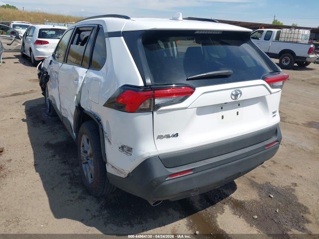 2T3P1RFV3NC264563 Toyota Rav4 Xle