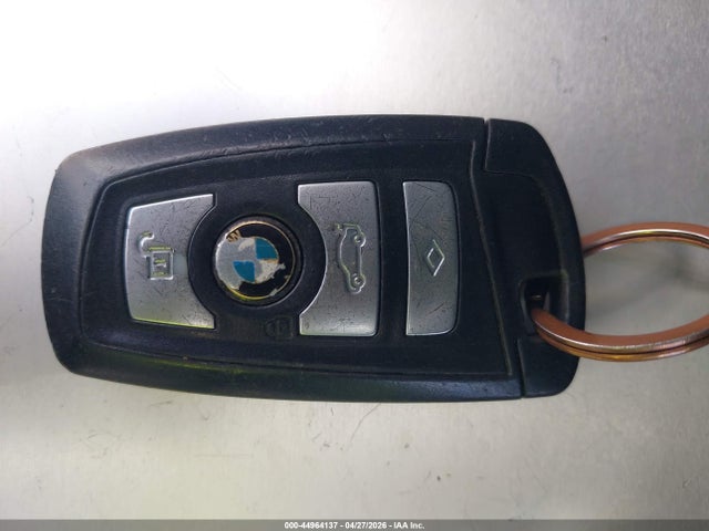 2011 Bmw 535i მანქანა იყიდება აუქციონზე, vin: WBAFR7C50BC603786, აუქციონის ნომერი: 44964137