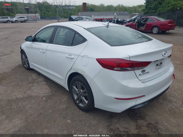 44964158 :رقم المزاد ، 5NPD84LF8JH373602 vin ، 2018 Hyundai Elantra Sel مزاد بيع
