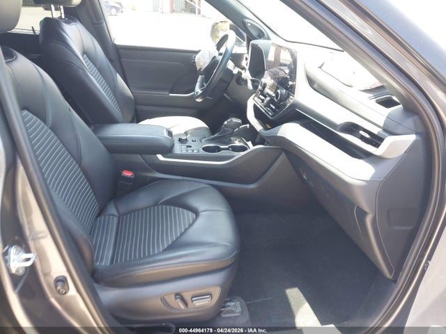 Toyota Highlander Xse 2024 5TDKDRBH8RS540341 Image 5
