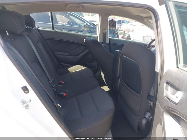 KNAFK5A84H5668899 KIA FORTE LX