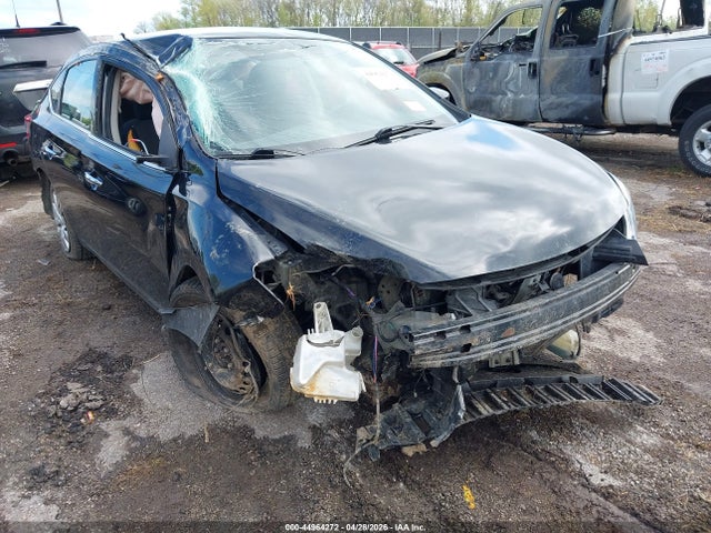 2015 Nissan Sentra S მანქანა იყიდება აუქციონზე, vin: 3N1AB7AP6FY247477, აუქციონის ნომერი: 44964272