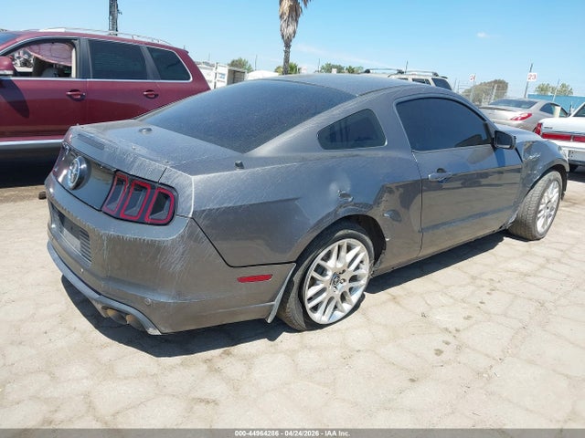 Ford Mustang V6 Premium 2014 1ZVBP8AM9E5233855 Image 4