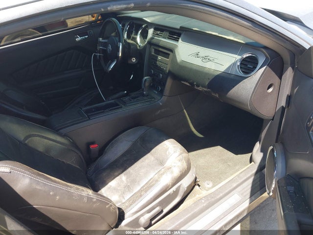Ford Mustang V6 Premium 2014 1ZVBP8AM9E5233855 Image 5