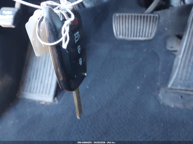 5XYPGDA57KG464136 KIA Sorento 3.3l Lx