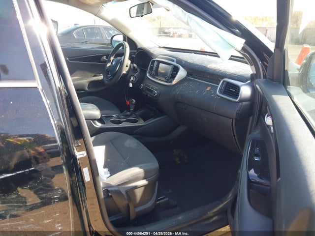 5XYPGDA57KG464136 KIA Sorento 3.3l Lx