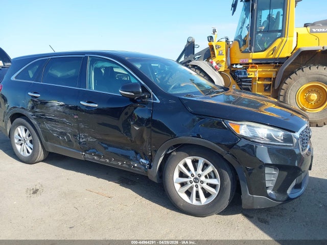 5XYPGDA57KG464136 KIA Sorento 3.3l Lx